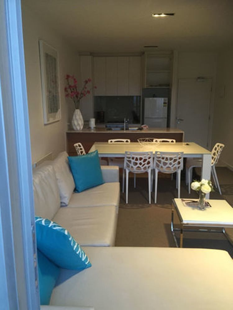 Milano Serviced Apartments Melbourne Exterior photo
